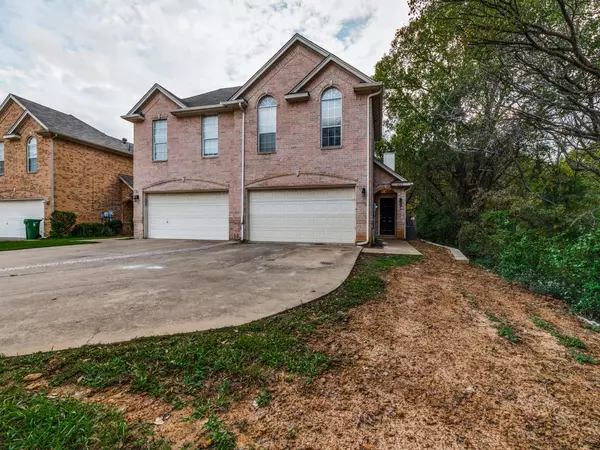 4062 Cottage Park Court, Arlington, TX 76013