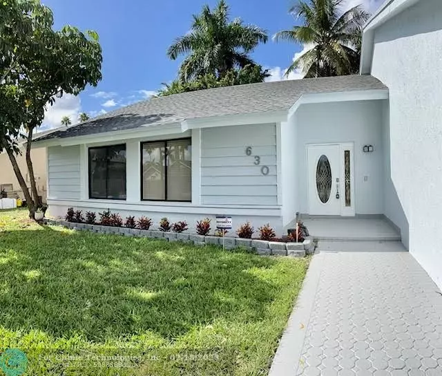 630 SW 95th Ter, Pembroke Pines, FL 33025