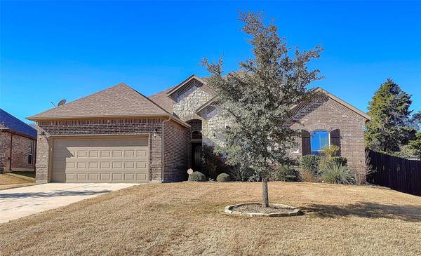 530 Ascot Way, Azle, TX 76020