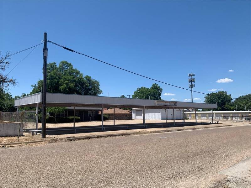 105 W Walnut Street, Hillsboro, TX 76645