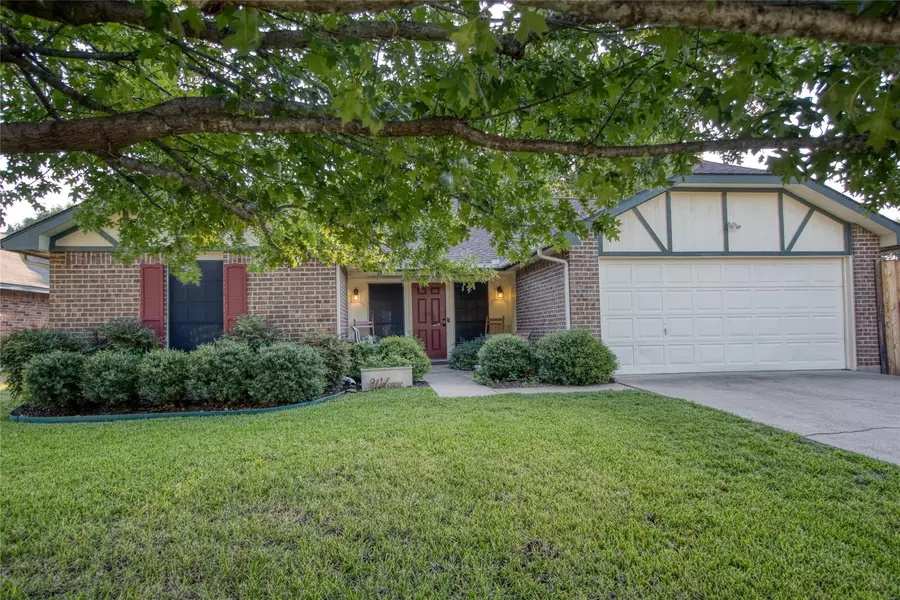 1828 Parkside Drive, Denton, TX 76201