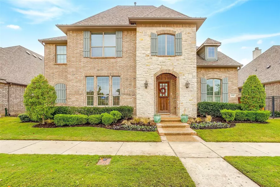 1006 Crystal Oak Lane, Arlington, TX 76005