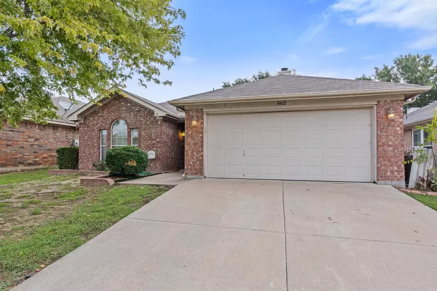 10612 Aransas Drive, Fort Worth, TX 76131