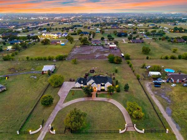 2910 Harmon Road, Haslet, TX 76177