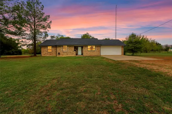 1270 County Road 1036,  Greenville,  TX 75401