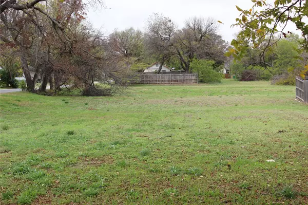 1255 W Groesbeck Street, Stephenville, TX 76401