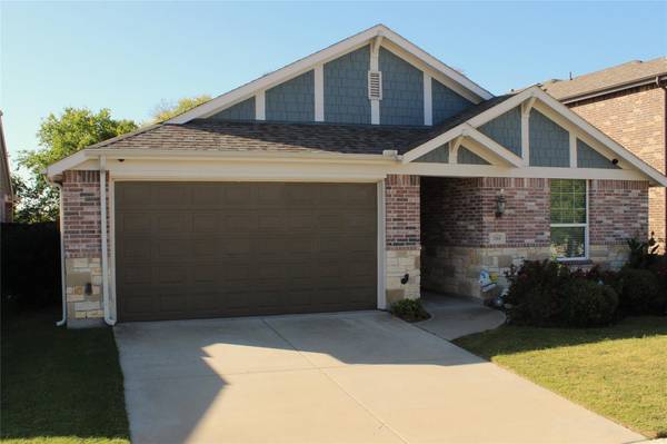 1604 Ridge Creek Lane, Aubrey, TX 76227