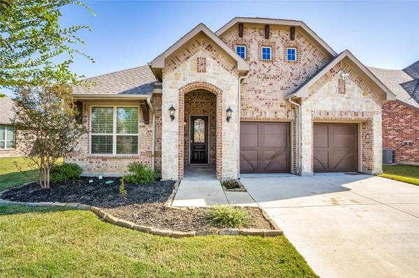 4706 Periwinkle Drive, Mansfield, TX 76063