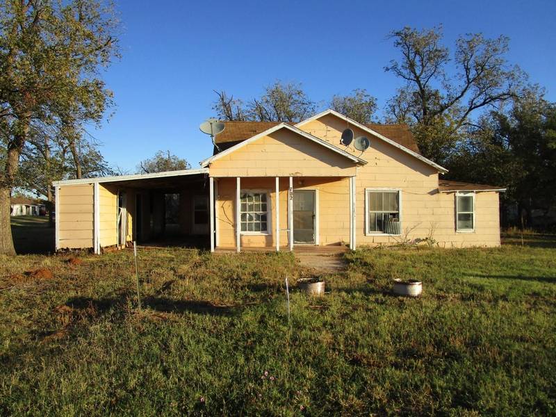 702 9th Street, O'brien, TX 79539