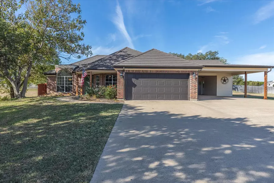 4016 Marana Drive, Granbury, TX 76048