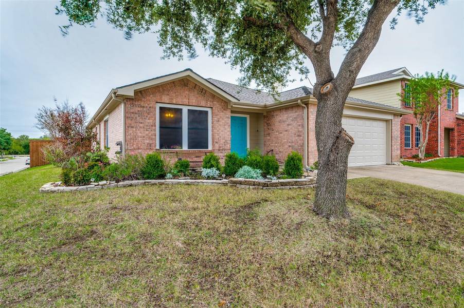 1587 Crown View Drive, Little Elm, TX 75068