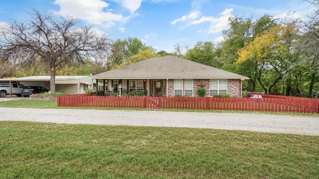 1387 Sweet Springs Road, Weatherford, TX 76088