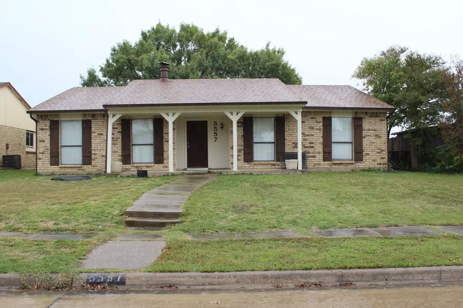 5557 Vaden Street, The Colony, TX 75056