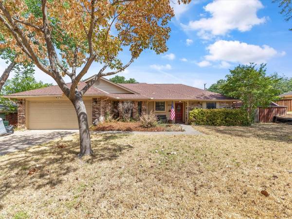 5705 Waterview Drive, Arlington, TX 76016