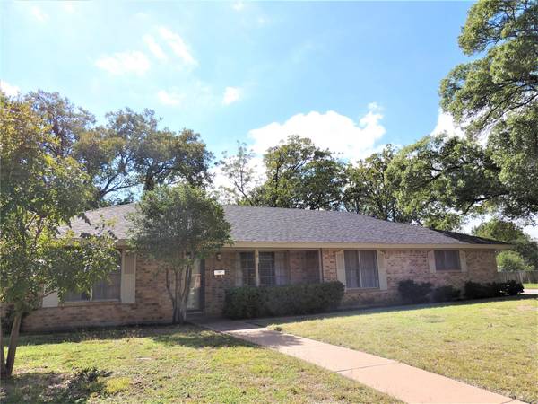 3241 High Meadows Drive, Abilene, TX 79605