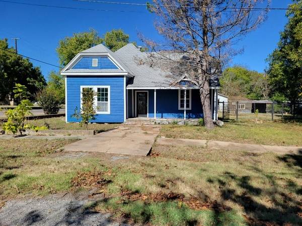 101 E Tutt Street, Howe, TX 75459