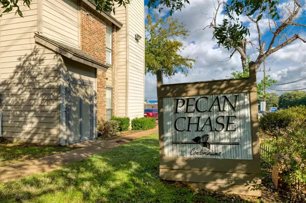 Arlington, TX 76012,1600 Pecan Chase Circle #8