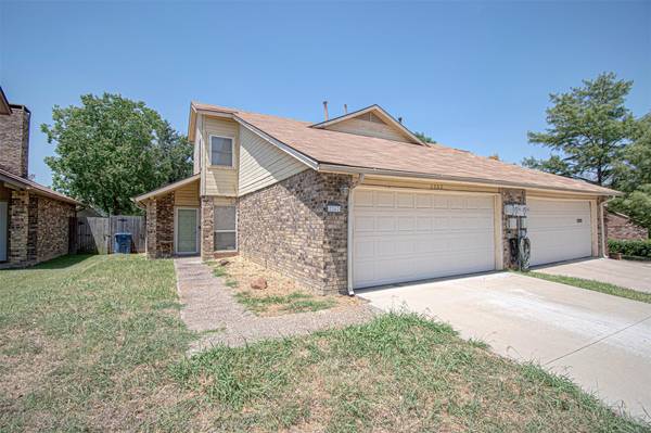 2262 Jackson Circle,  Carrollton,  TX 75006