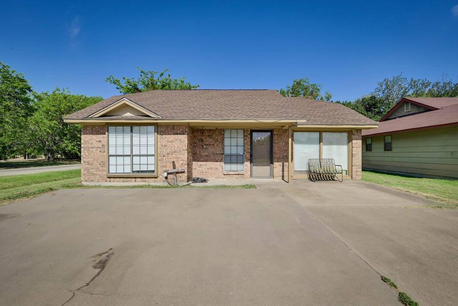 101 Colt Circle, Gun Barrel City, TX 75156