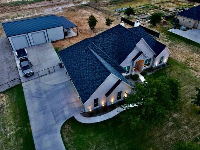 2016 Forest Bluff Trail, Azle, TX 76020