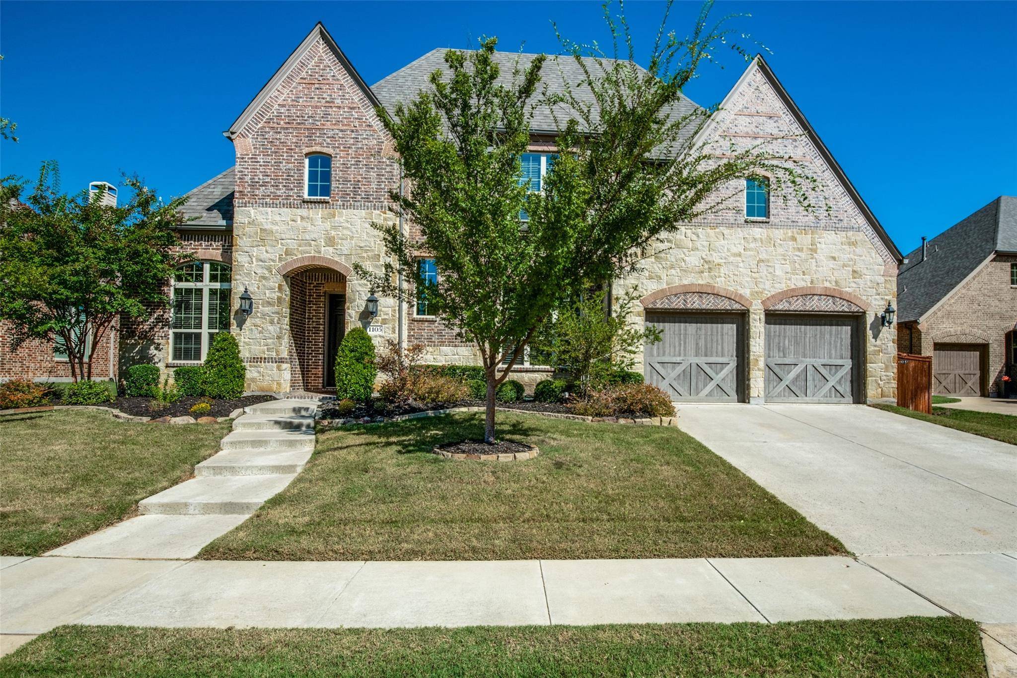 1105 Hazel Drive, Lantana, TX 76226