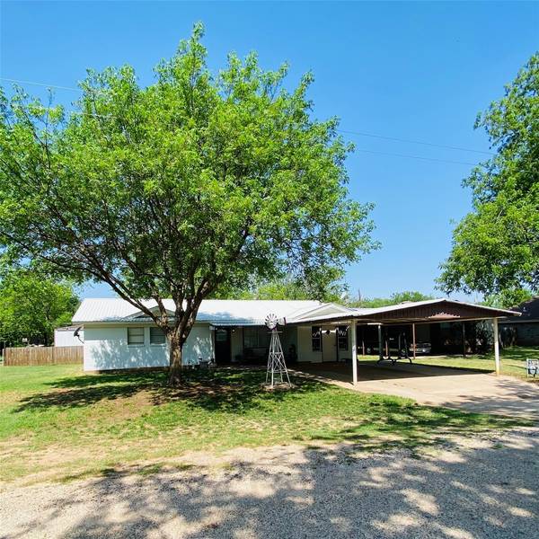 210 Taylor Avenue, Tuscola, TX 79562