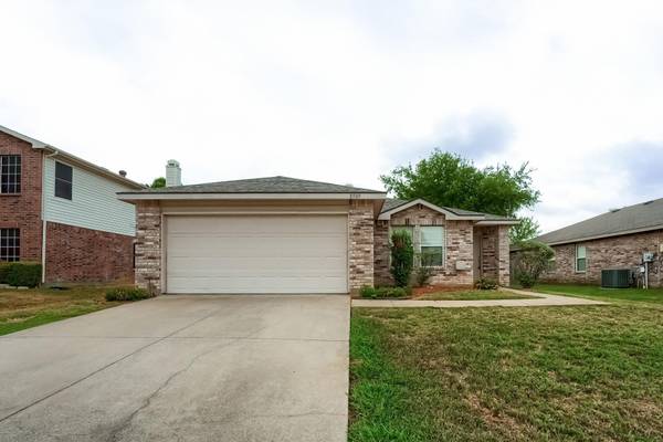 8509 Seven Oaks Lane, Denton, TX 76210