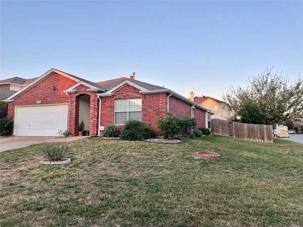 8038 Athens Way, Fort Worth, TX 76123