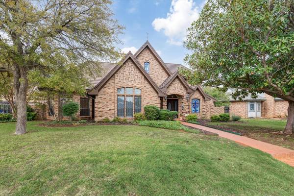 1310 Plantation Drive S, Colleyville, TX 76034