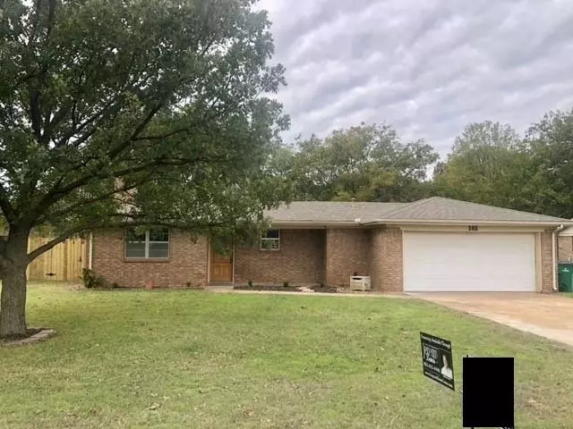 202 Herberta Street, Pottsboro, TX 75076