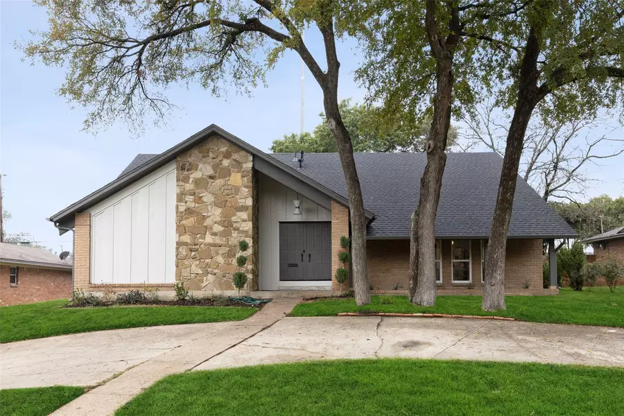 4027 Treeline Drive, Dallas, TX 75224