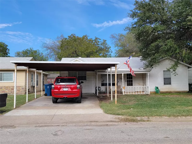 1669 Fagan Drive, Blue Mound, TX 76131