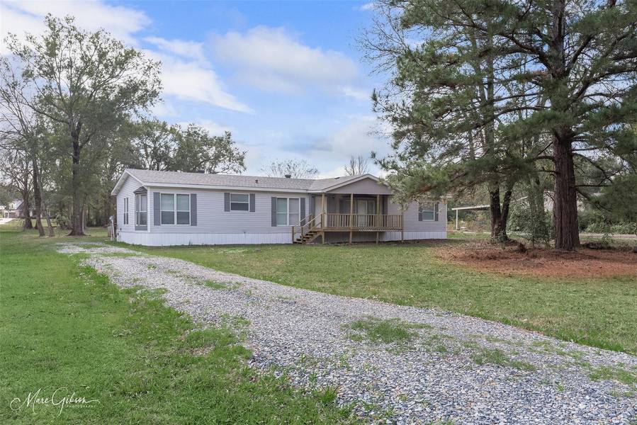 8867 Beavers Nest Drive, Keithville, LA 71129