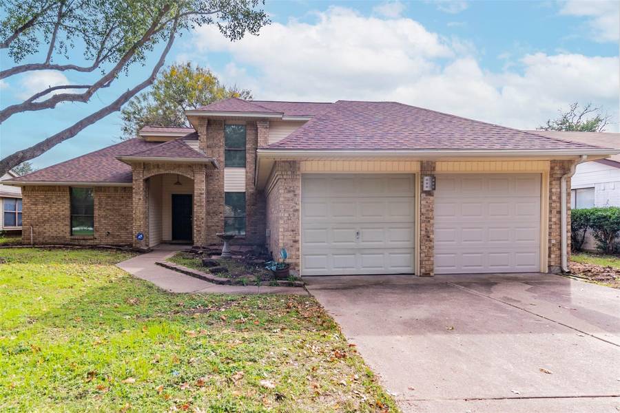 2621 Danberry Lane, Grand Prairie, TX 75052