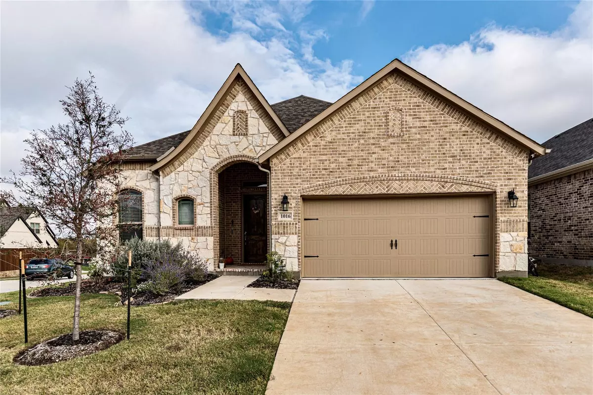 Wylie, TX 75098,1016 Manchester Drive