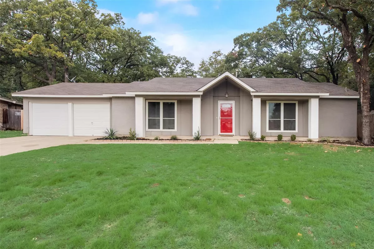 Arlington, TX 76013,1323 Columbine Court