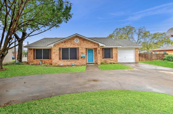 115 N Union Street, Whitesboro, TX 76273