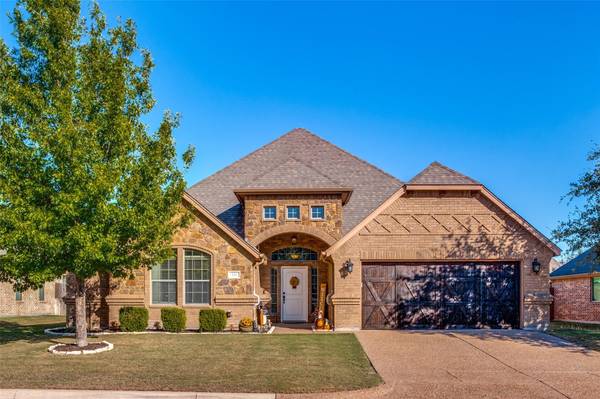 110 Chateau Drive, Aledo, TX 76008