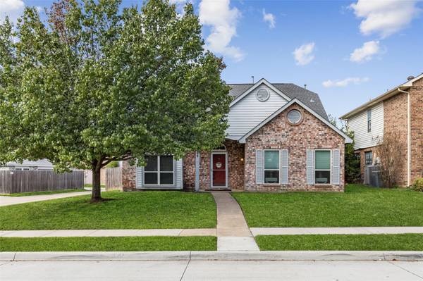 4365 Saugus Drive, Grand Prairie, TX 75052