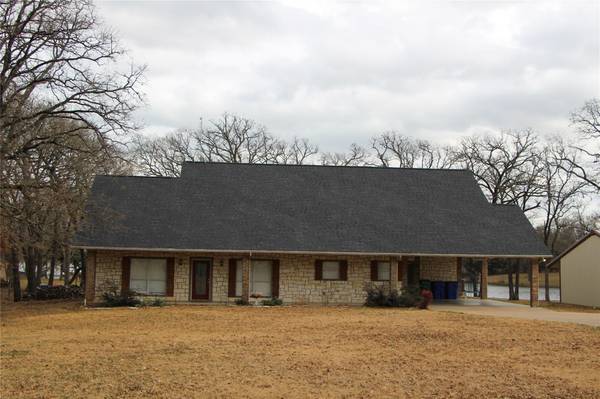 302 Westshore Drive,  Wills Point,  TX 75169