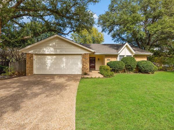 1502 Cobblestone Lane, Cleburne, TX 76033