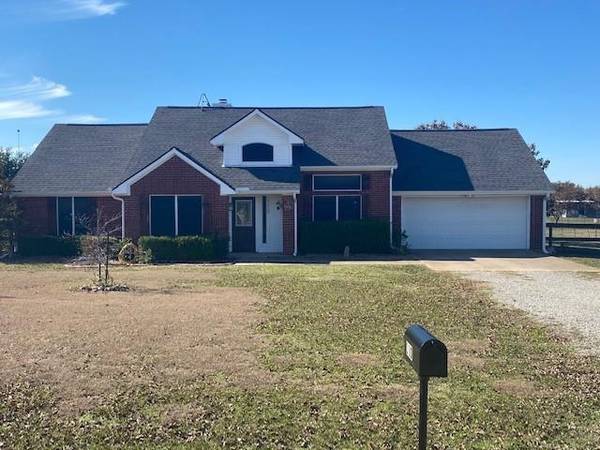 110 Mulberry Drive, Trenton, TX 75490