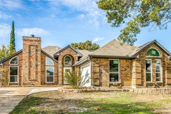 1027 Colony Street, Flower Mound, TX 75028