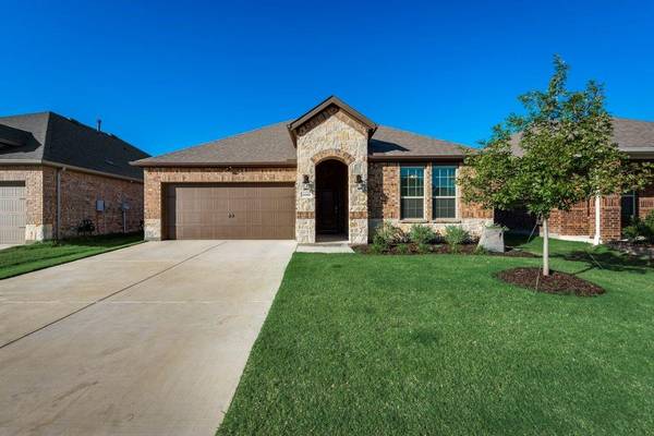 11105 Canyon Mine Drive, Aubrey, TX 76227