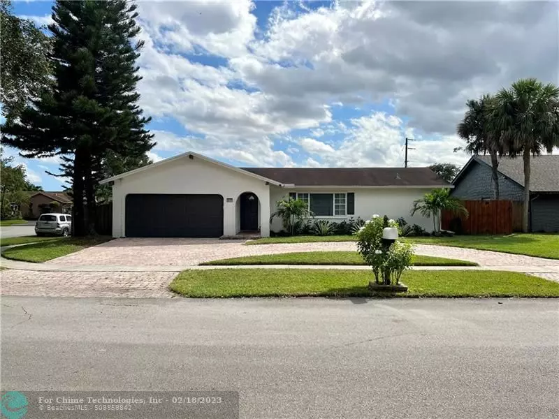 8000 NW 47th Ct, Lauderhill, FL 33351