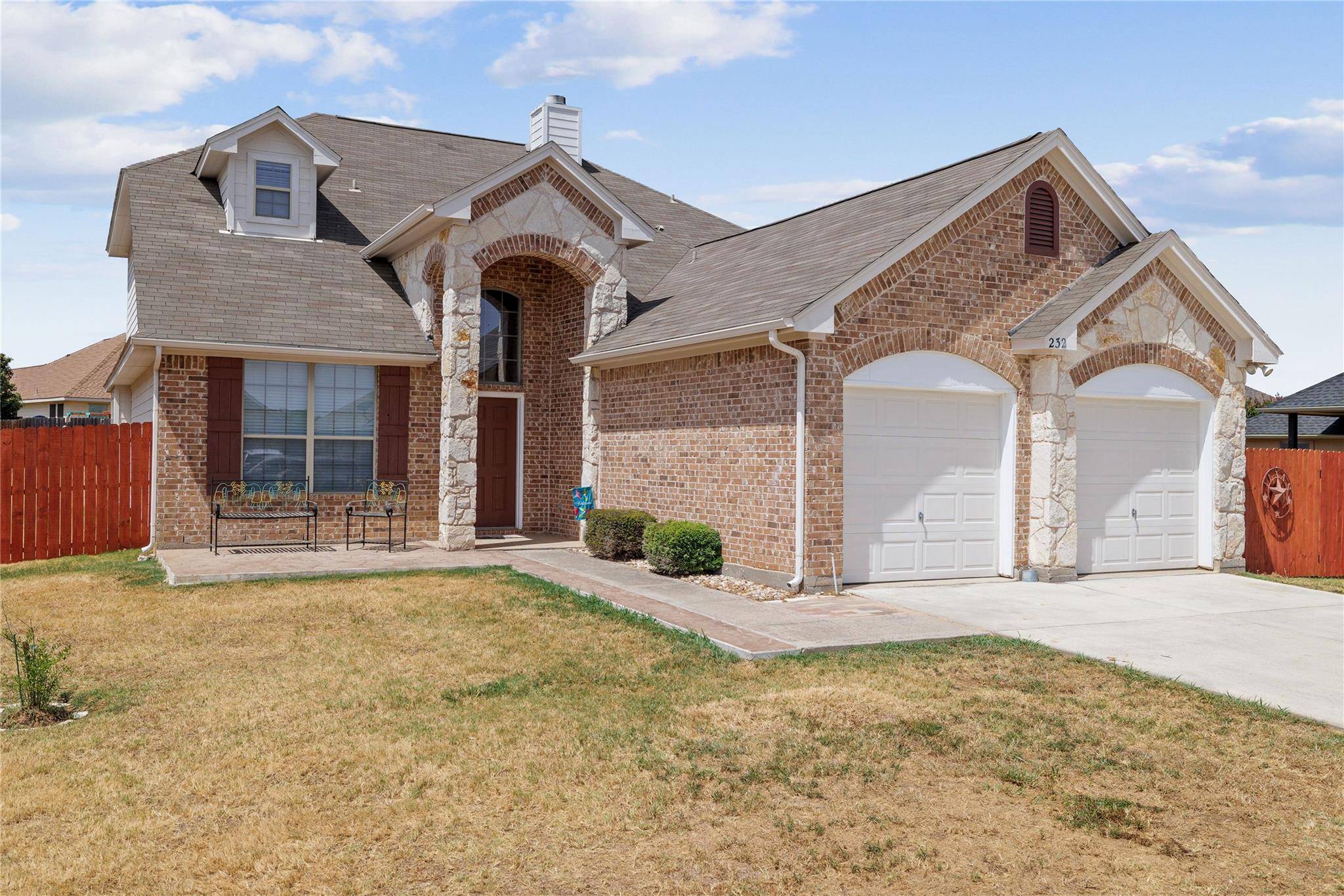 232 Glenview Drive, Aubrey, TX 76227