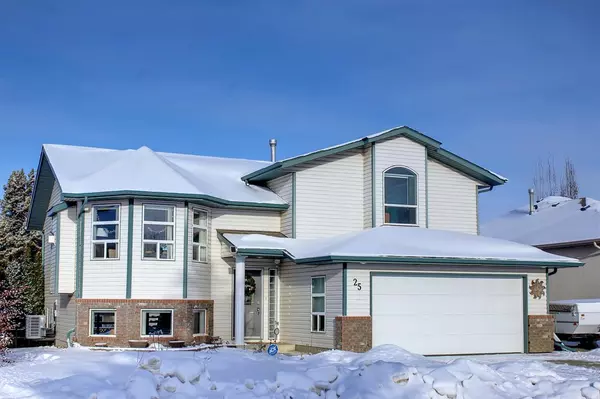 Lacombe, AB T4L 2H6,25 Regent Close