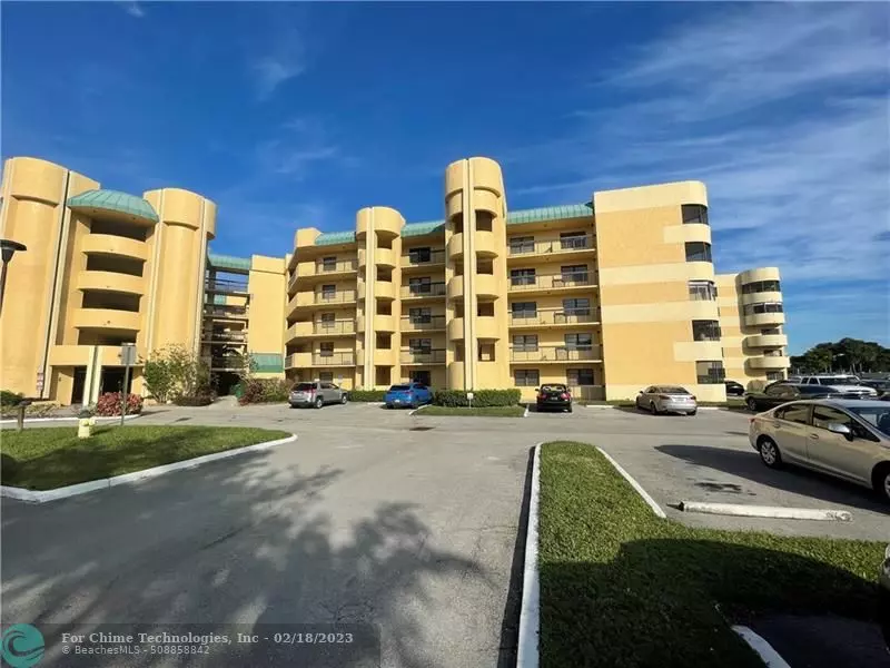 6575 W Oakland Park Blvd  #301, Lauderhill, FL 33313