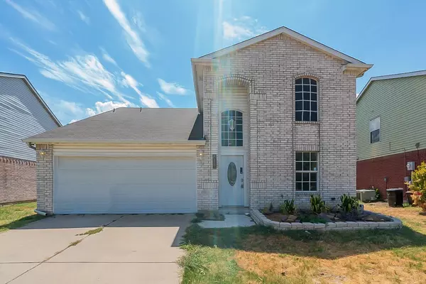 8157 Heritage Place Drive, Fort Worth, TX 76137