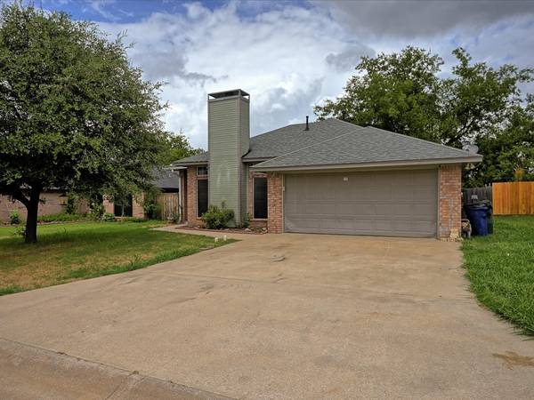 2003 Brooke Drive, Sanger, TX 76266